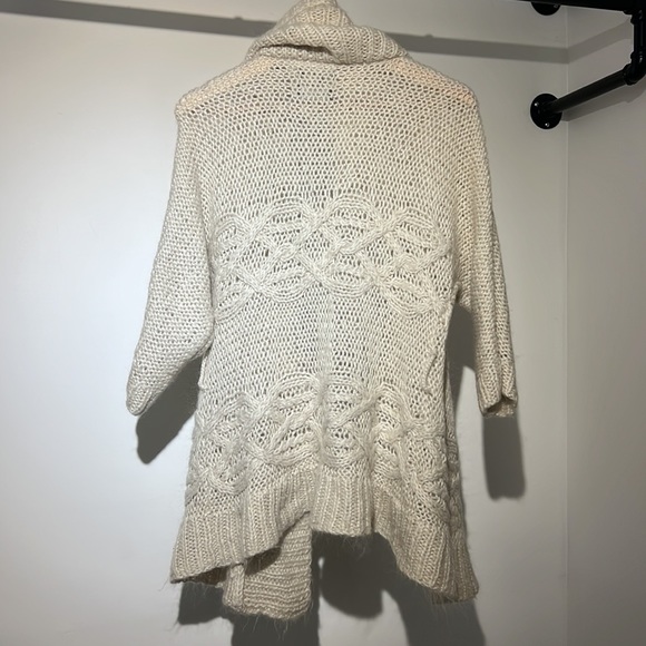 American Eagle Cardigan - Picture 2 of 4